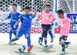 MLB》渡边直美现身天使洋基观战 前洋基牛棚36岁强投加盟光芒